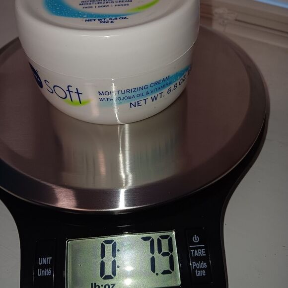 Nivea Soft Moisturizing Cream for Face, Hands and Body 6.8oz - Picture 2 of 7